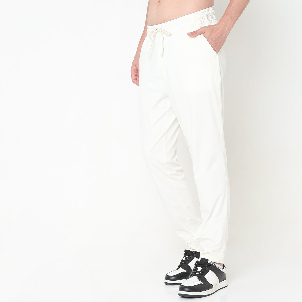 Regular Fit Solid Mid Rise Trackpants