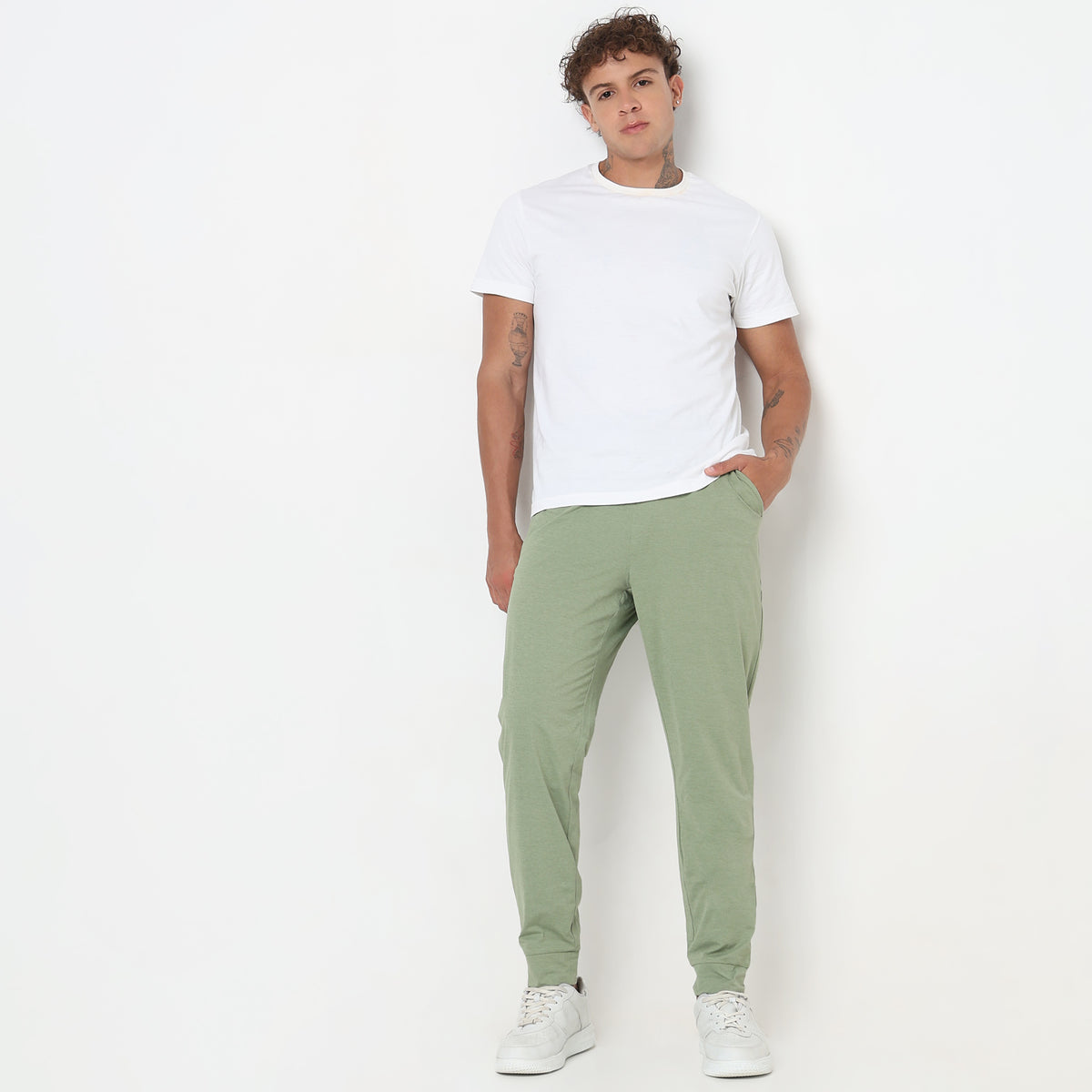 Regular Fit Solid Mid Rise Trackpants