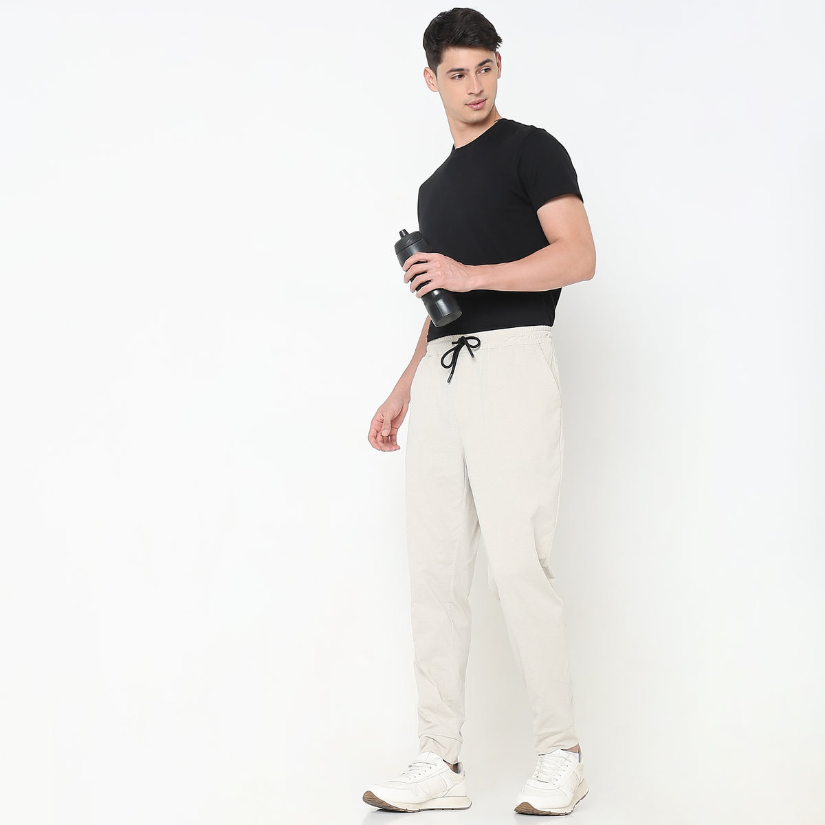 Regular Fit Solid Mid Rise Trackpants