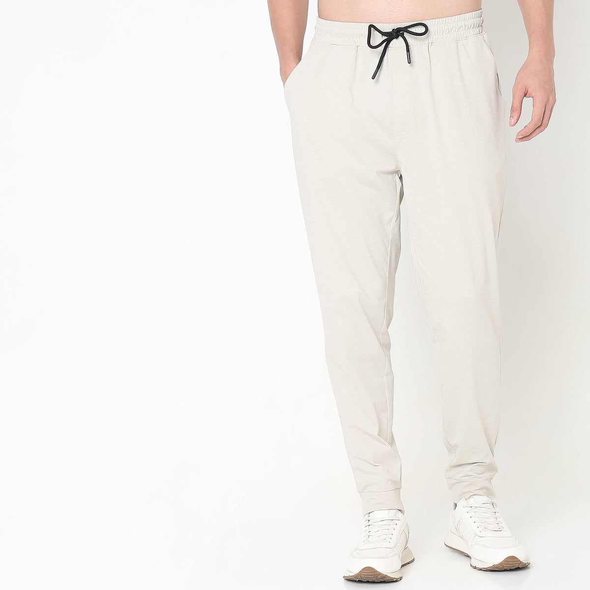 Regular Fit Solid Mid Rise Trackpants