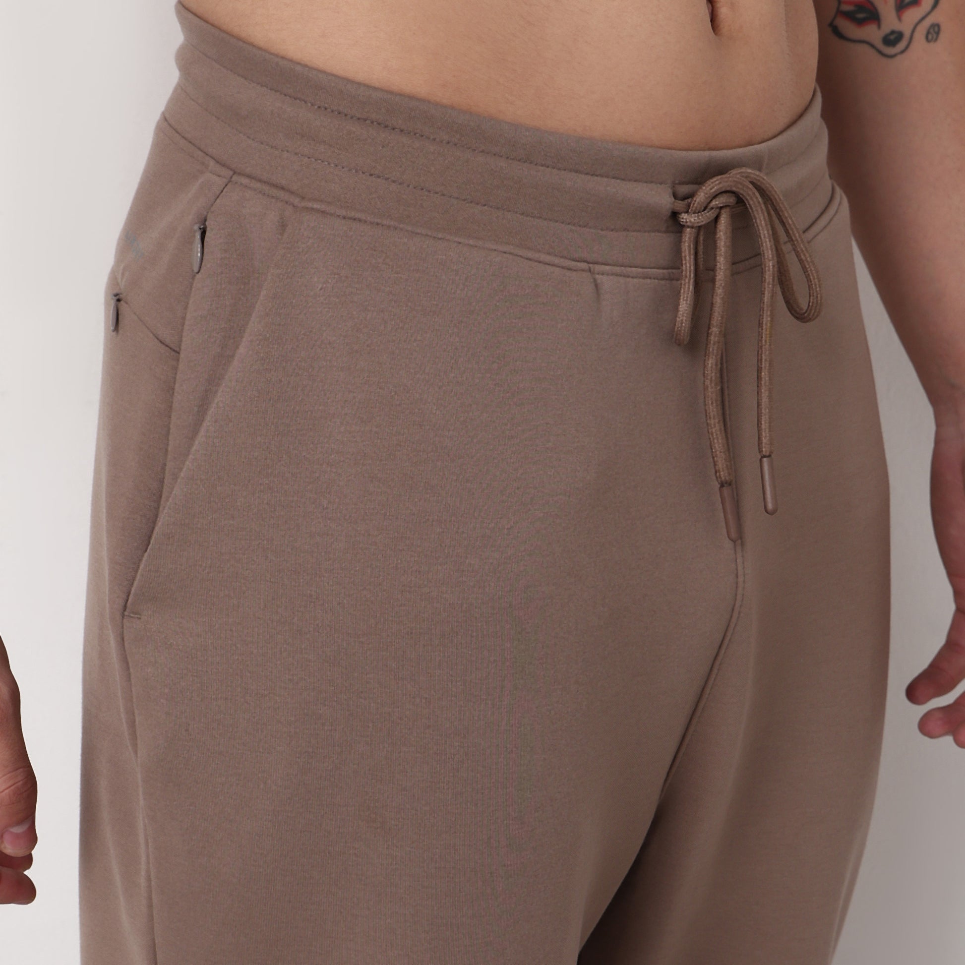 Regular Fit Solid Mid Rise Trackpants