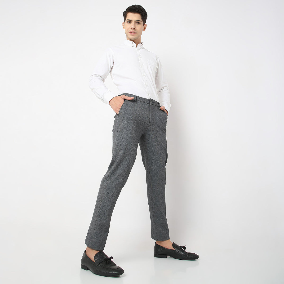 Regular Fit Solid Mid Rise Trousers