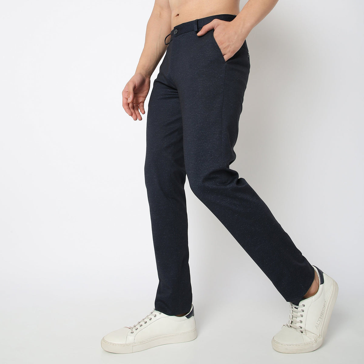 Regular Fit Solid Mid Rise Trousers