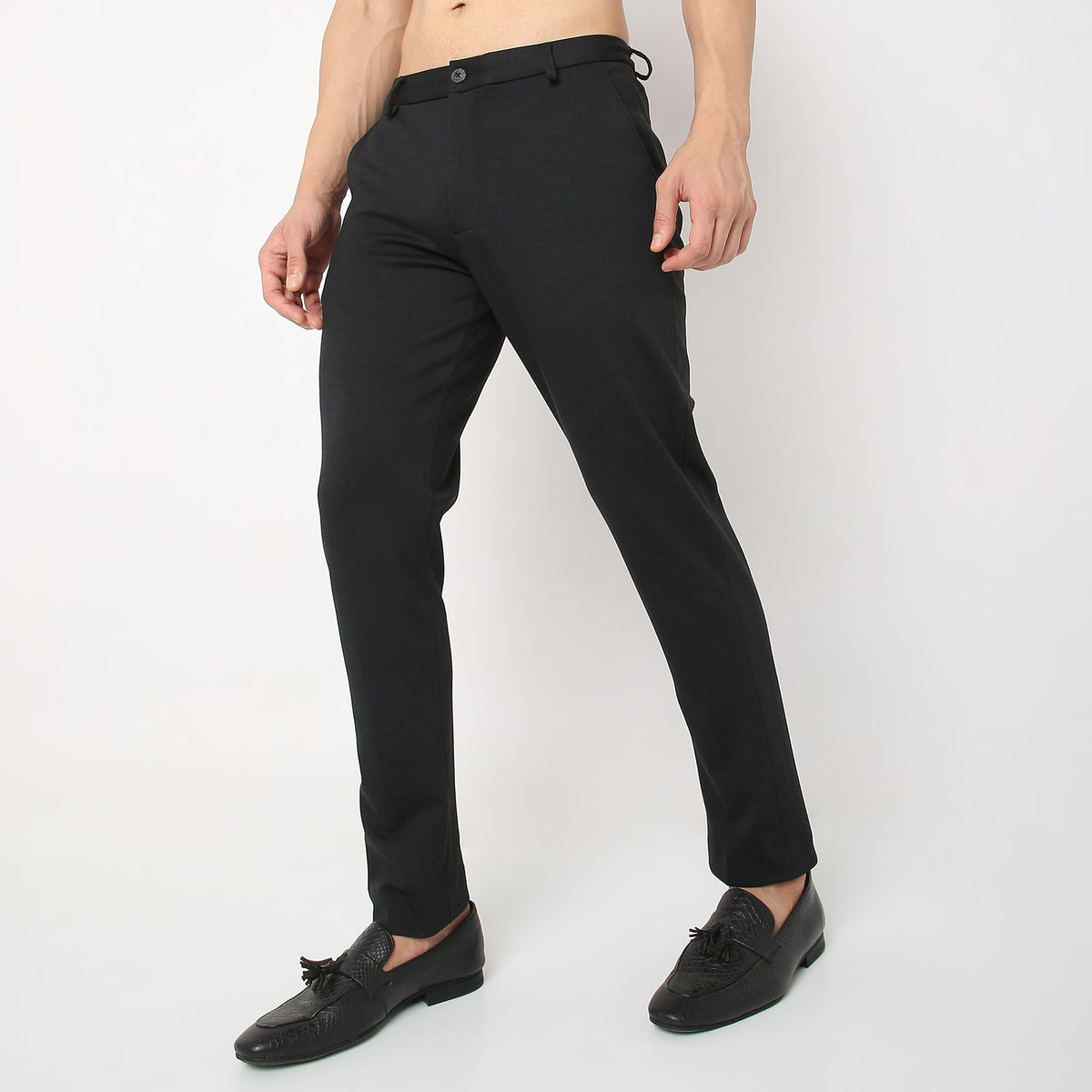 Regular Fit Solid Mid Rise Trousers