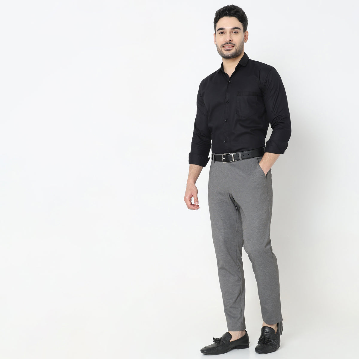 Regular Fit Solid Mid Rise Trousers