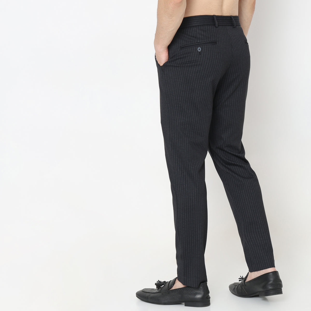 Regular Fit Solid Mid Rise Trousers