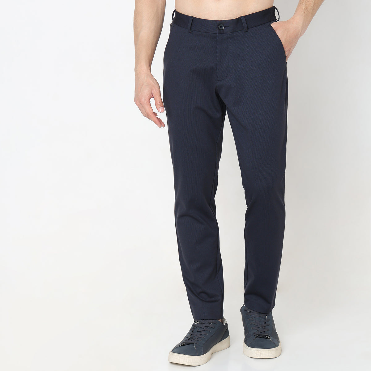 Regular Fit Solid Mid Rise Trousers