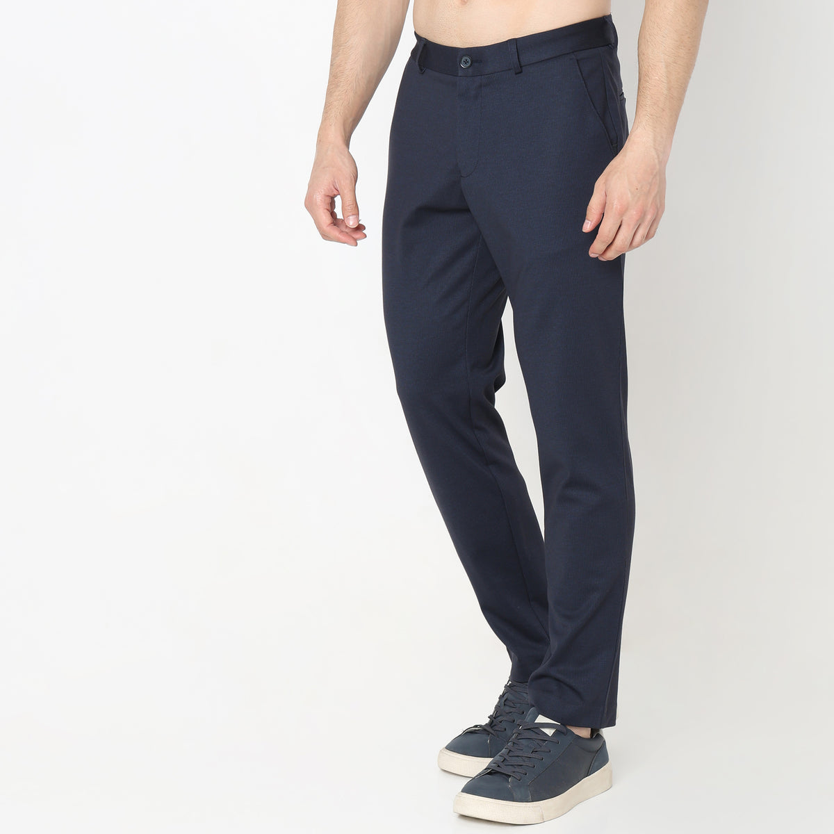 Regular Fit Solid Mid Rise Trousers