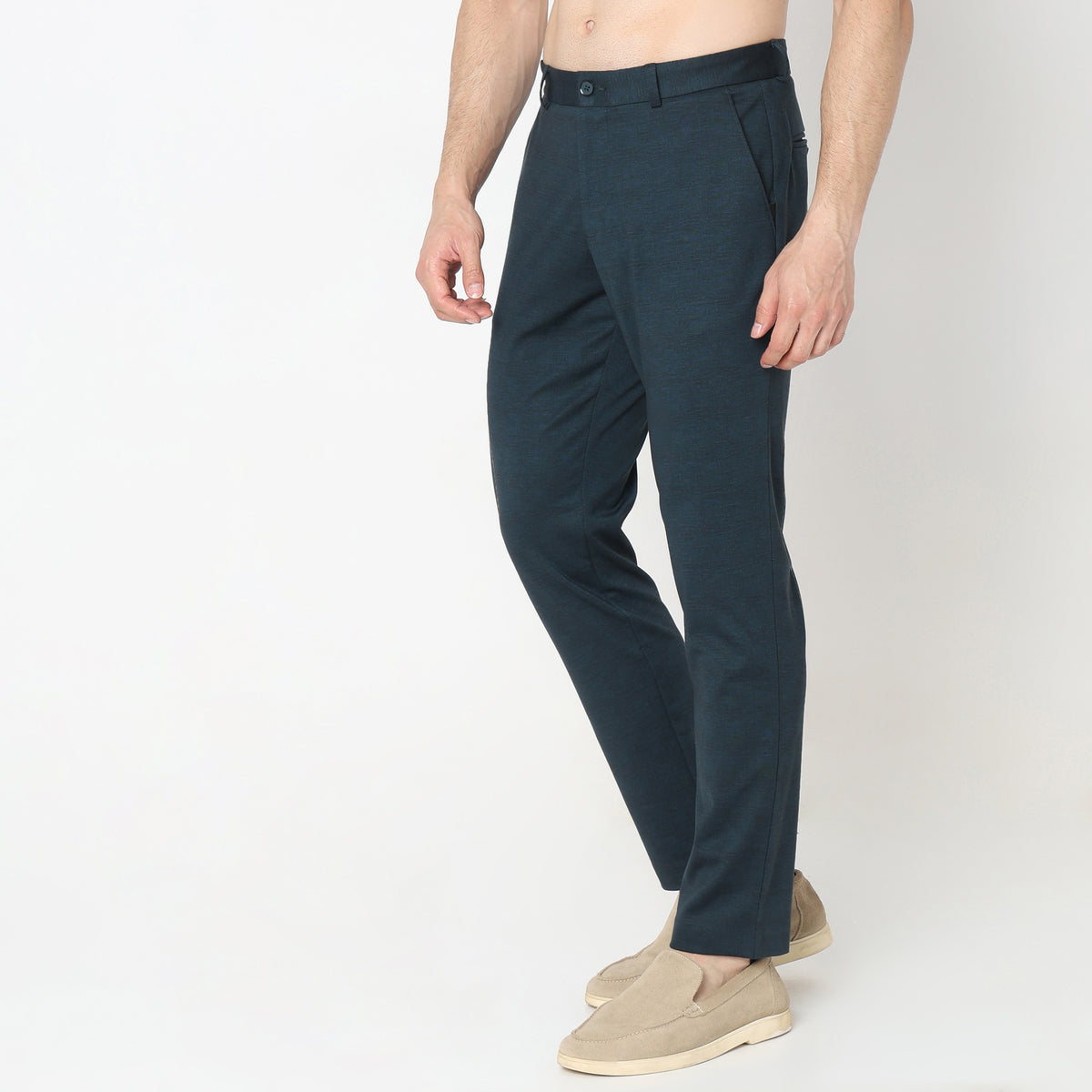 Regular Fit Solid Mid Rise Trousers