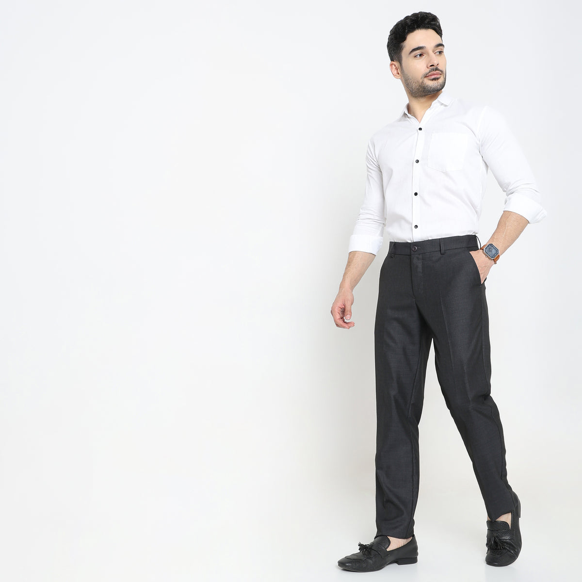 Regular Fit Solid Mid Rise Trousers