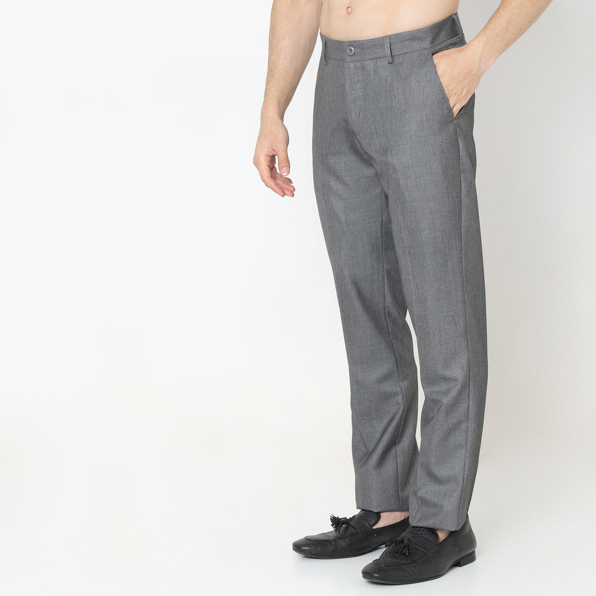 Regular Fit Solid Mid Rise Trousers