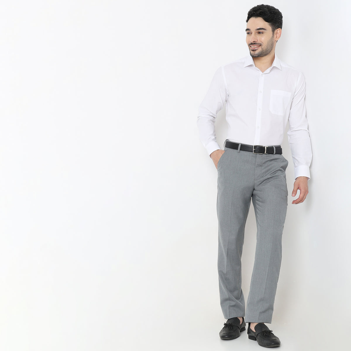 Regular Fit Solid Mid Rise Trousers