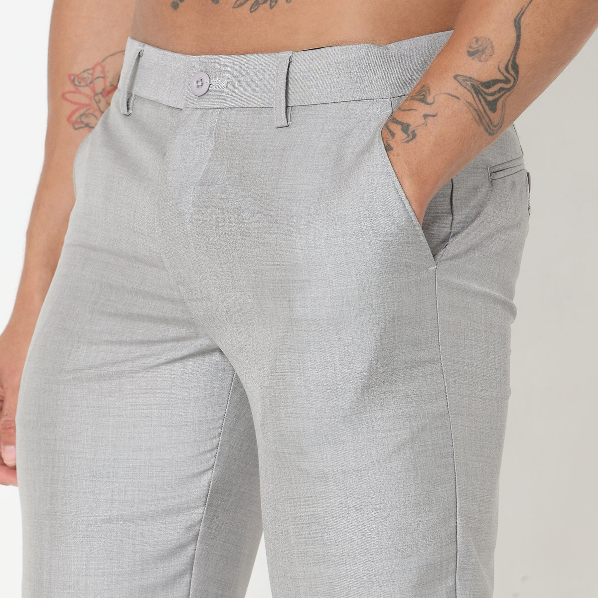 Regular Fit Solid Mid Rise Trousers