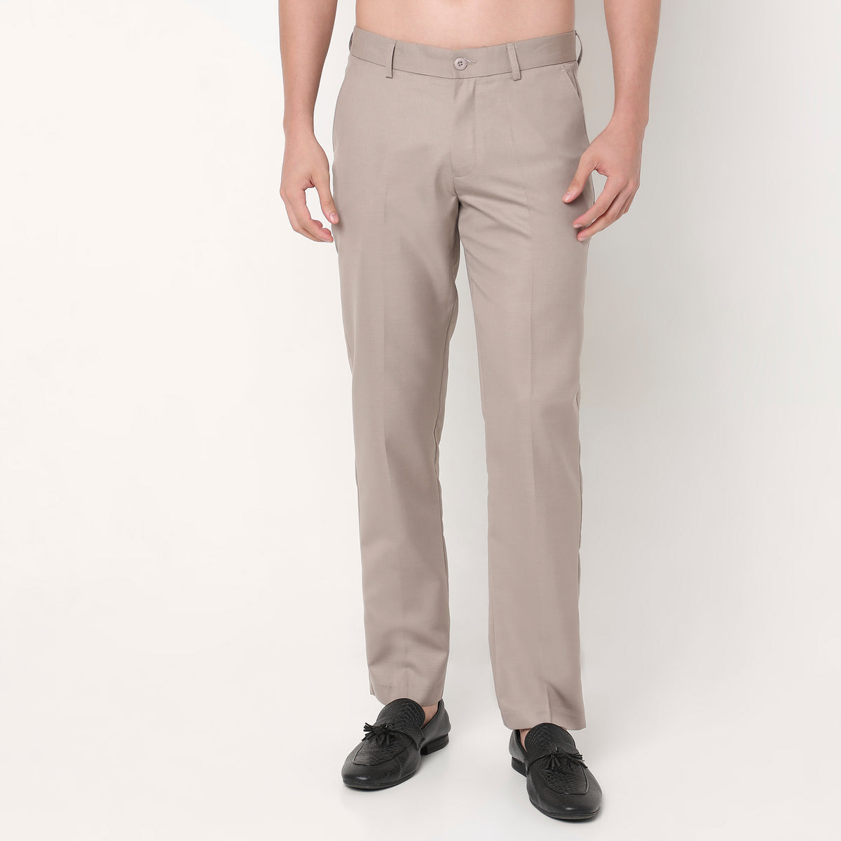 Regular Fit Solid Mid Rise Trousers