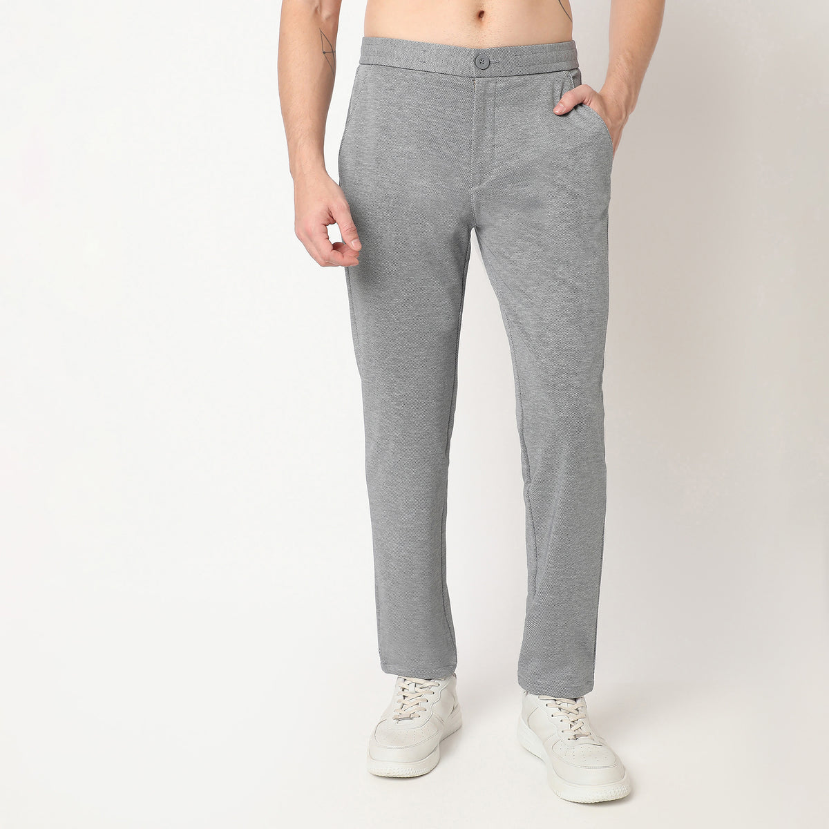 Regular Fit Solid Mid Rise Trousers