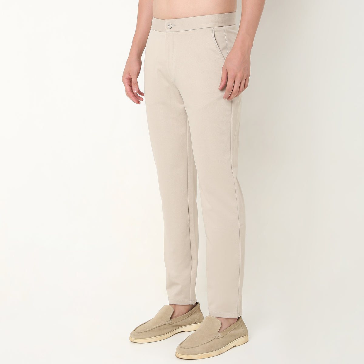 Regular Fit Solid Mid Rise Trousers