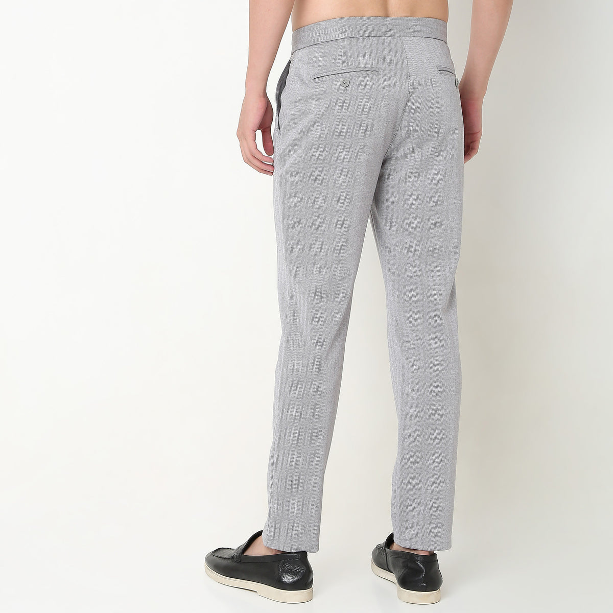 Regular Fit Solid Mid Rise Trousers