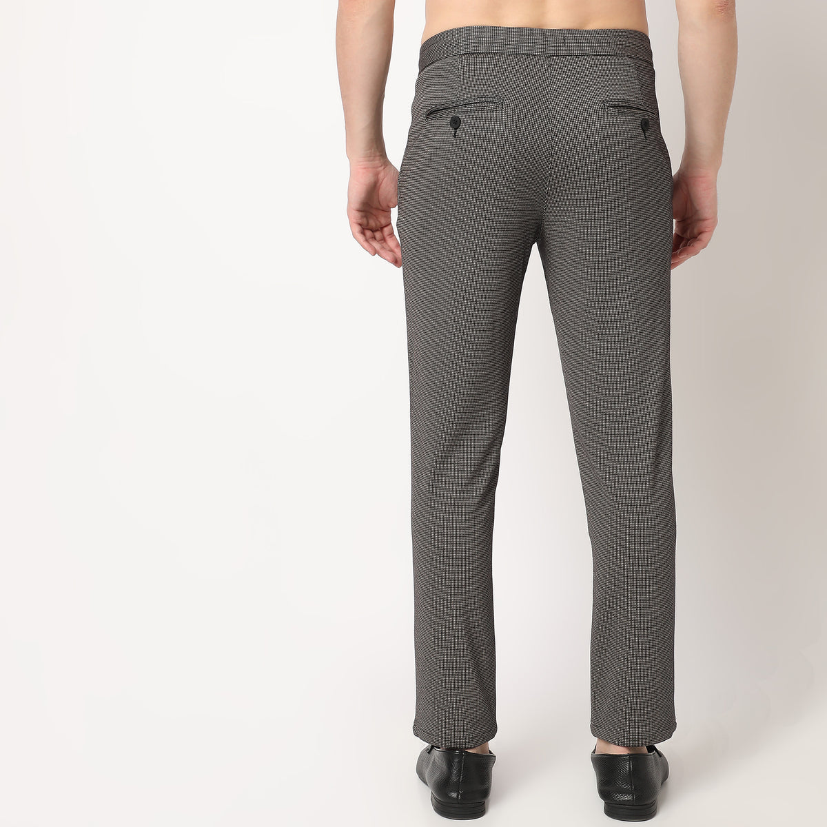 Regular Fit Solid Mid Rise Trousers