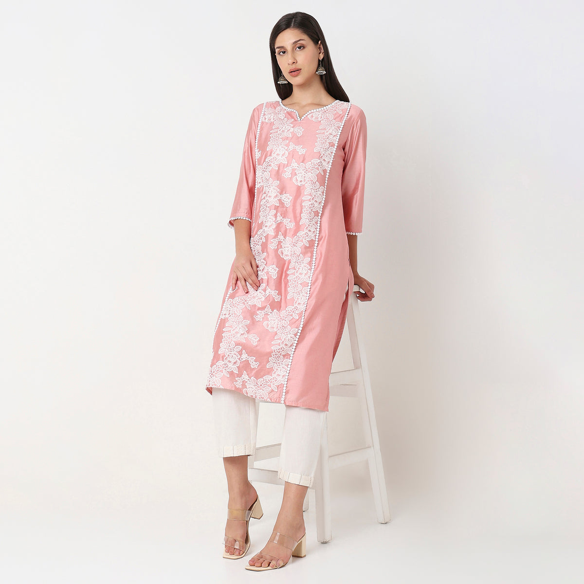 Straight Fit Embroidered Kurta