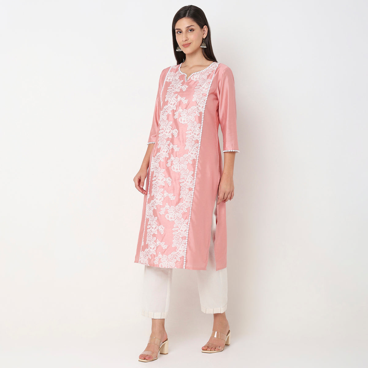 Straight Fit Embroidered Kurta