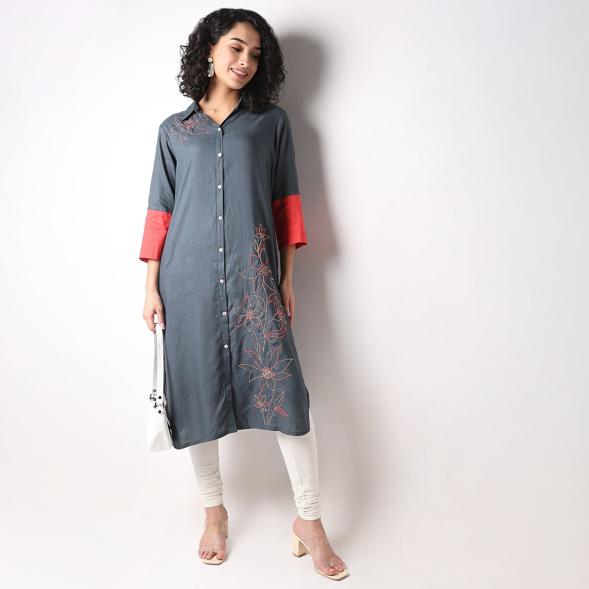 Regular Fit Embroidered Kurta