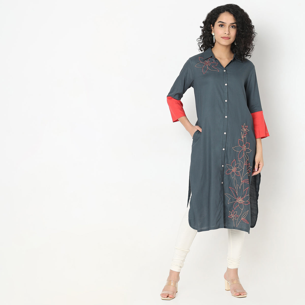 Regular Fit Embroidered Kurta