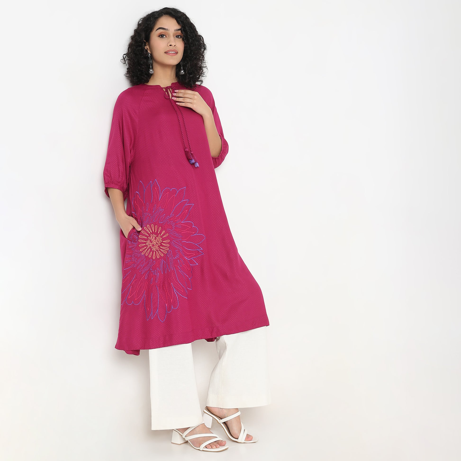 Regular Fit Embroidered Kurta