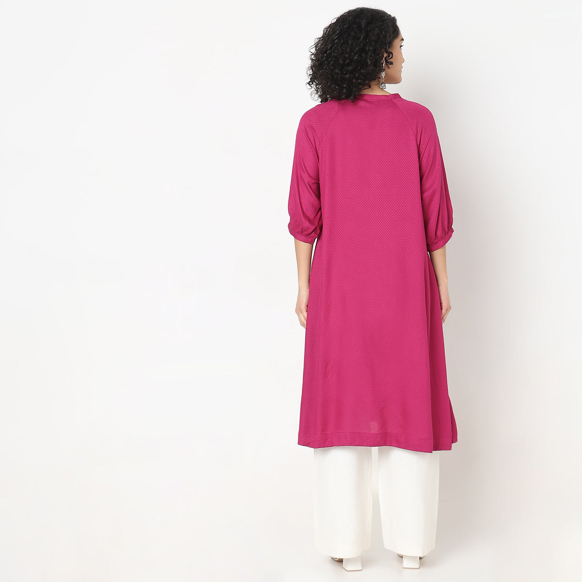 Regular Fit Embroidered Kurta