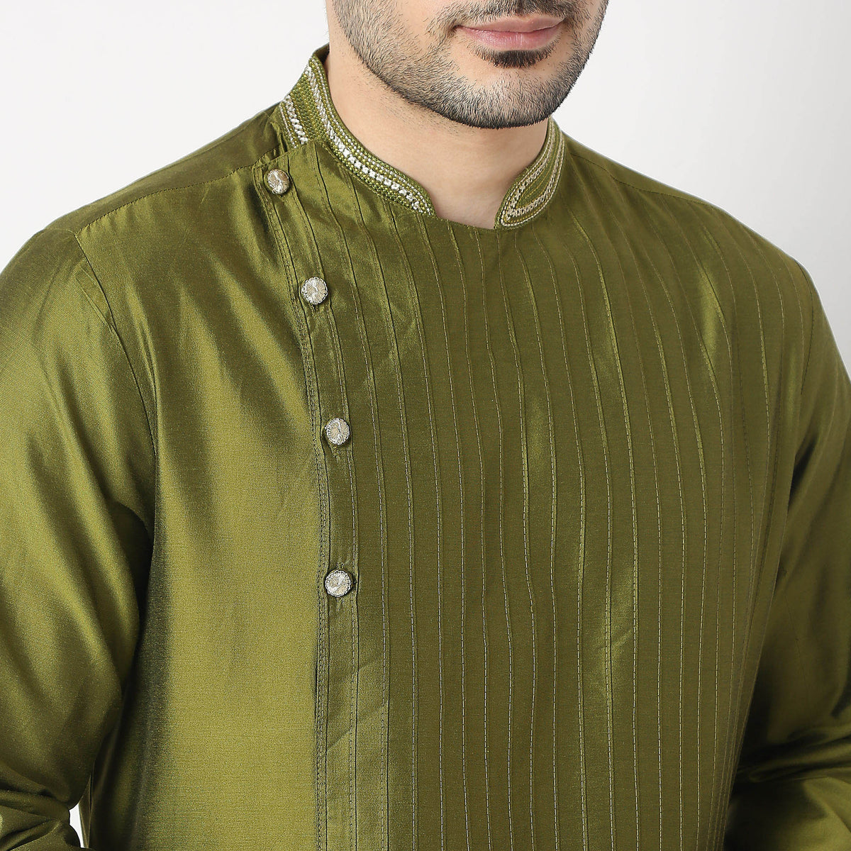 Regular Fit Embroidered Kurta