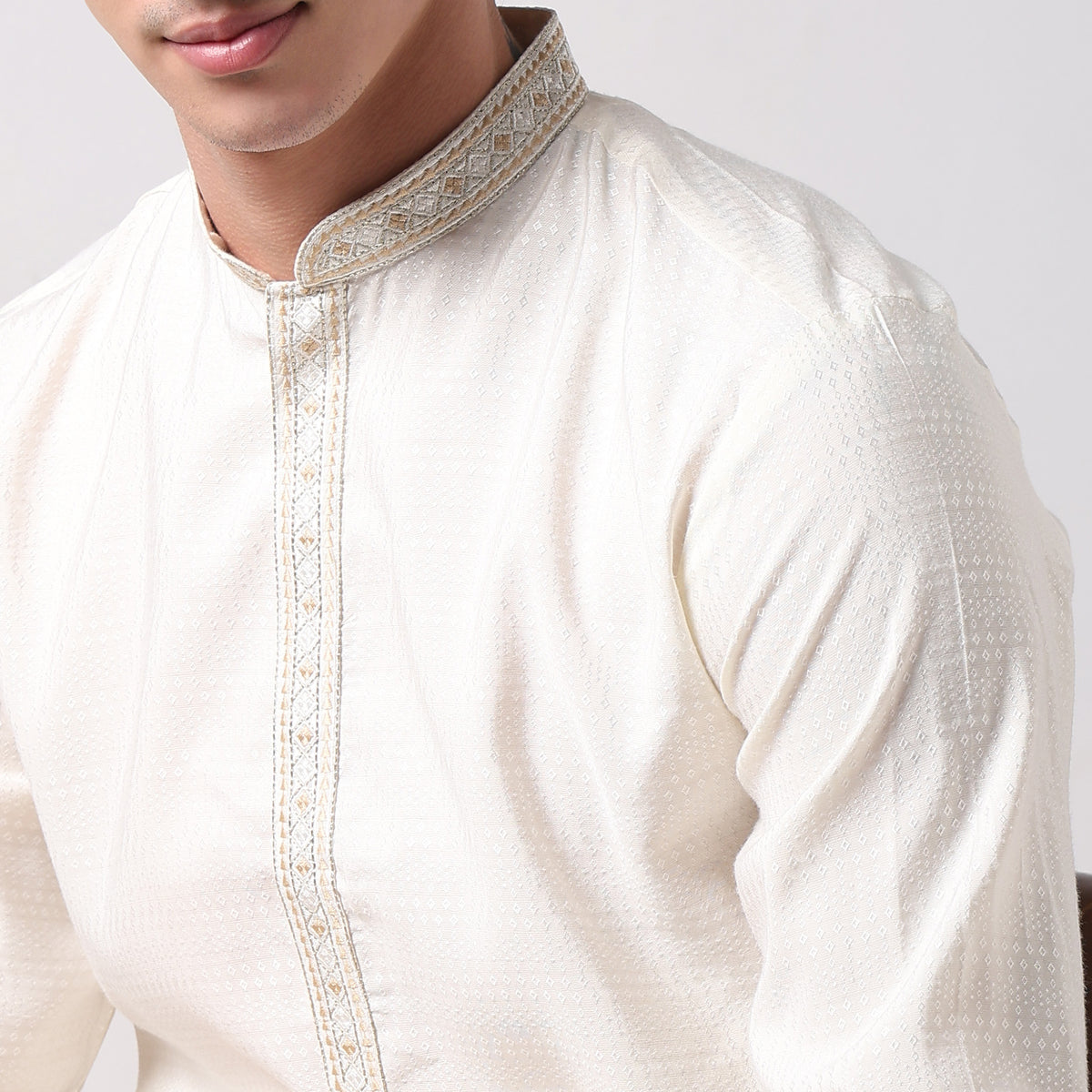 Regular Fit Jacquard Kurta