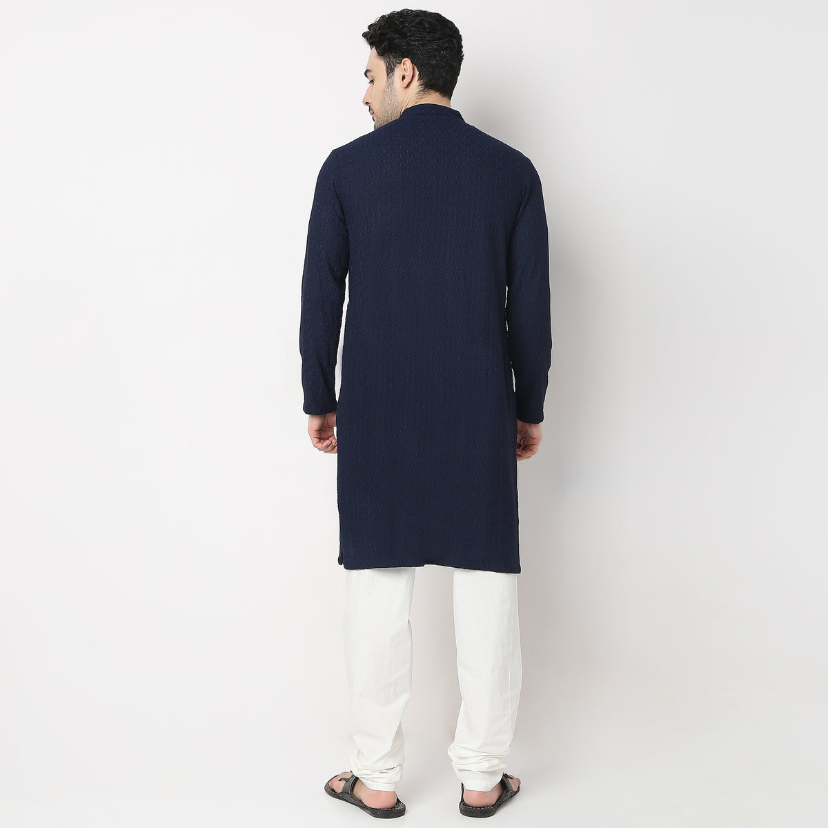 Regular Fit Embroidered Kurta