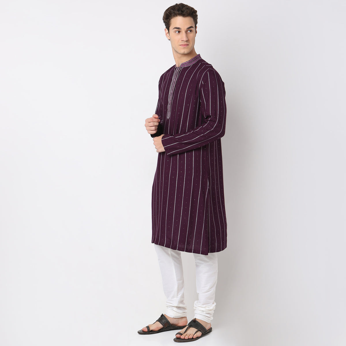 Regular Fit Embellished Kurta