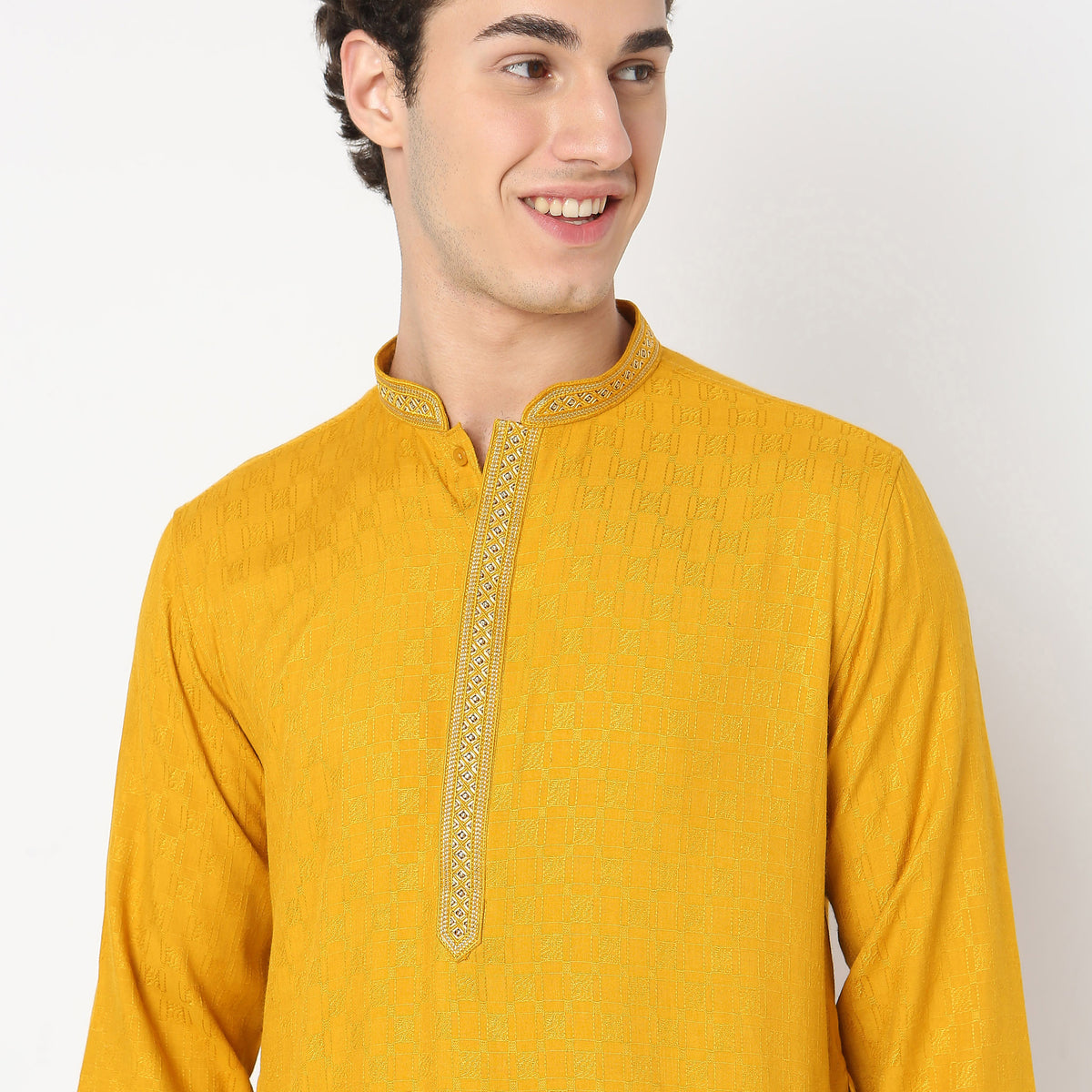 Regular Fit Jacquard Kurta