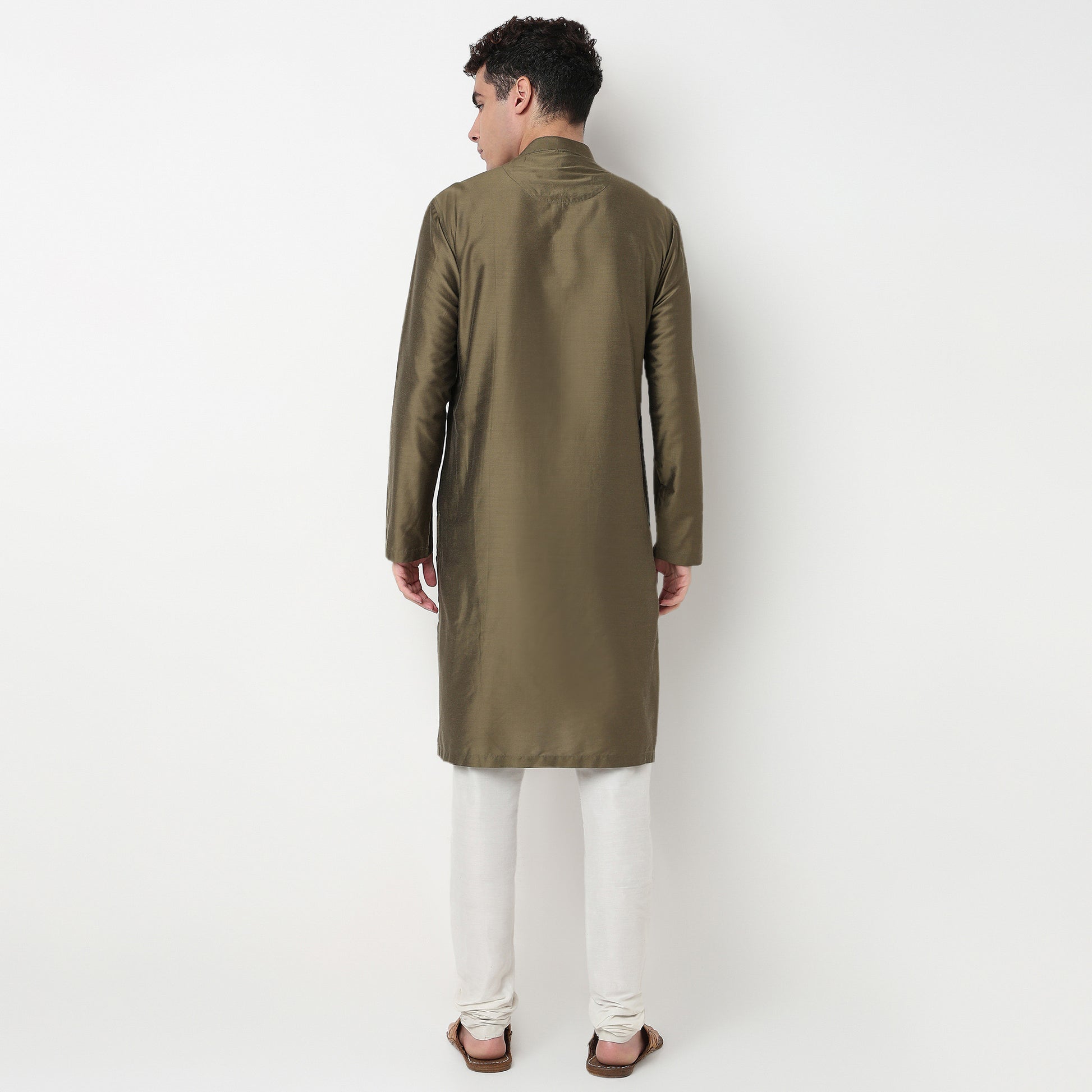 Buy Men Straight Fit Embroidered Full Sleeve Kurta  - Style Union