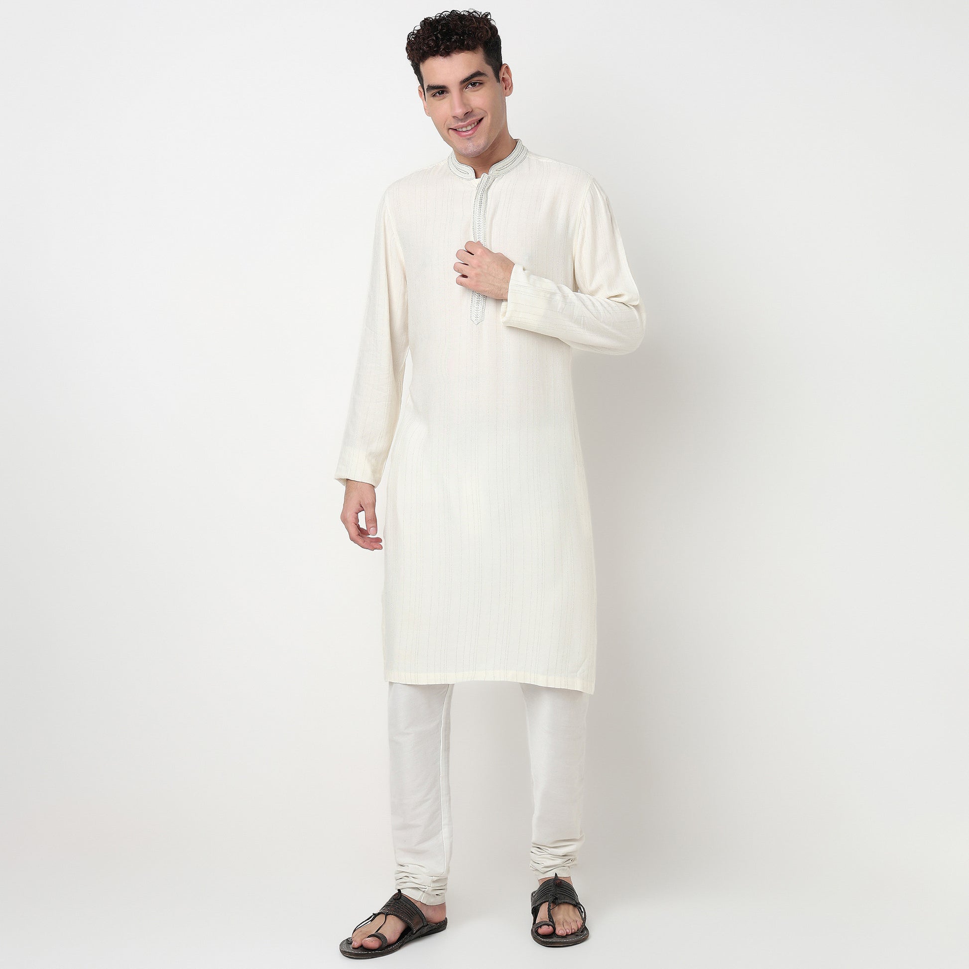 Buy Men Straight Fit Striped Full Sleeve Kurta  - Style Union