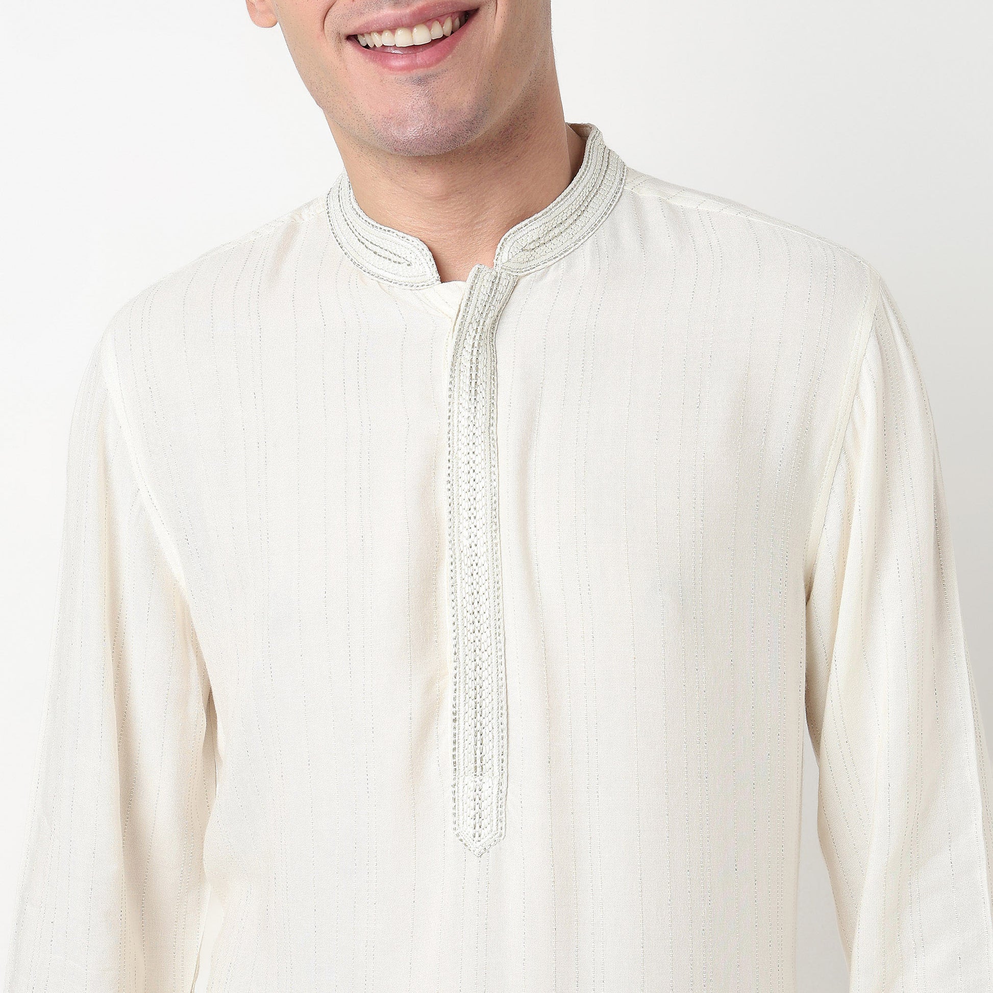 Buy Men Straight Fit Striped Full Sleeve Kurta  - Style Union