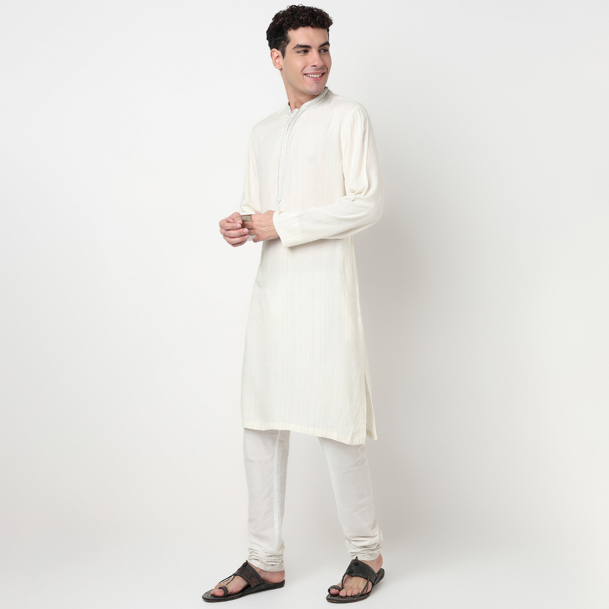 Buy Men Straight Fit Striped Full Sleeve Kurta  - Style Union