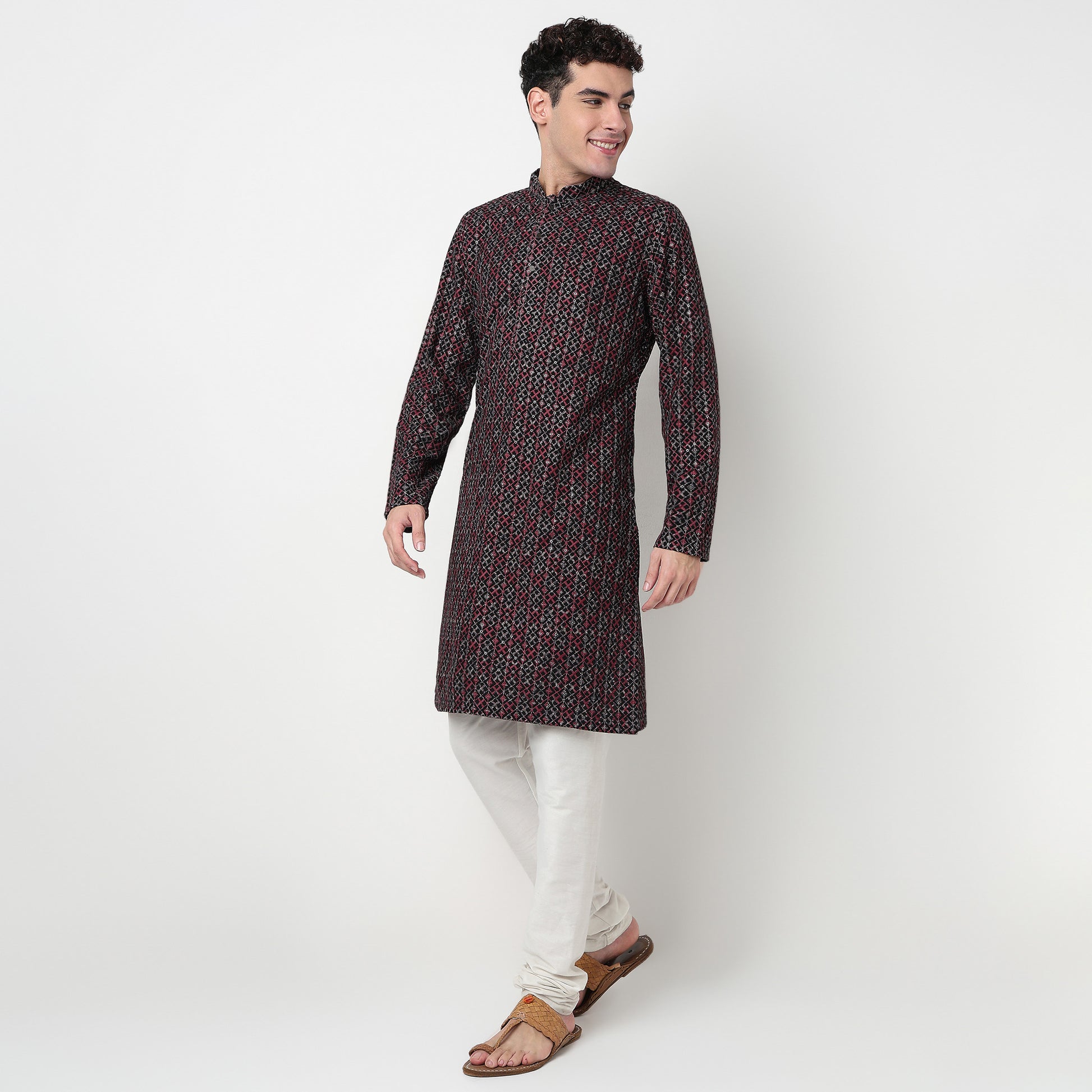 Buy Men Straight Fit Embroidered Full Sleeve Kurta  - Style Union