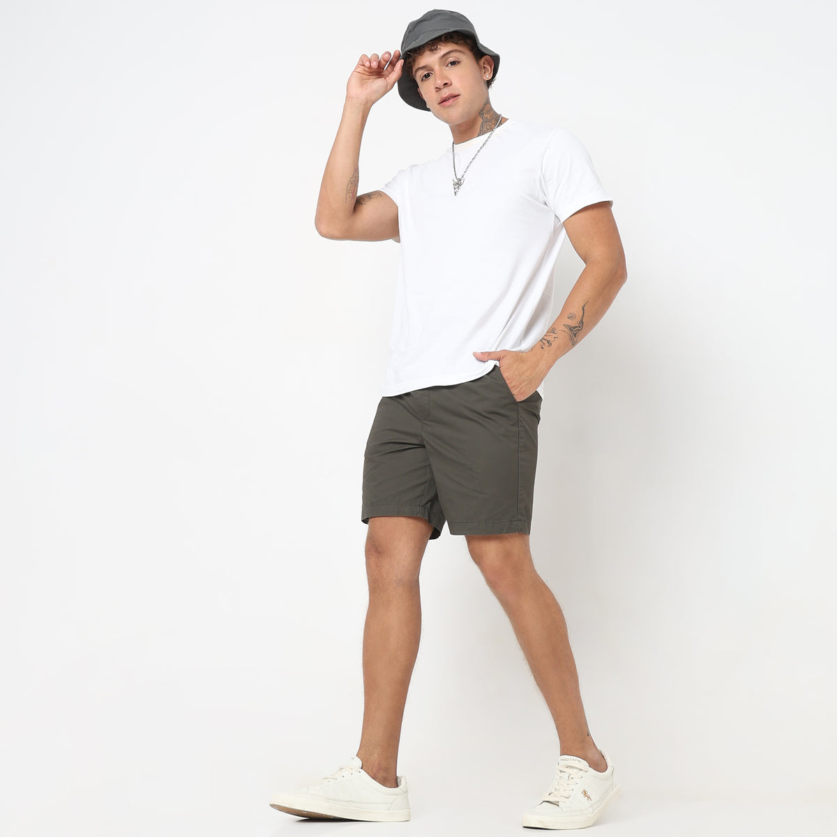 Regular Fit Solid Mid Rise Shorts