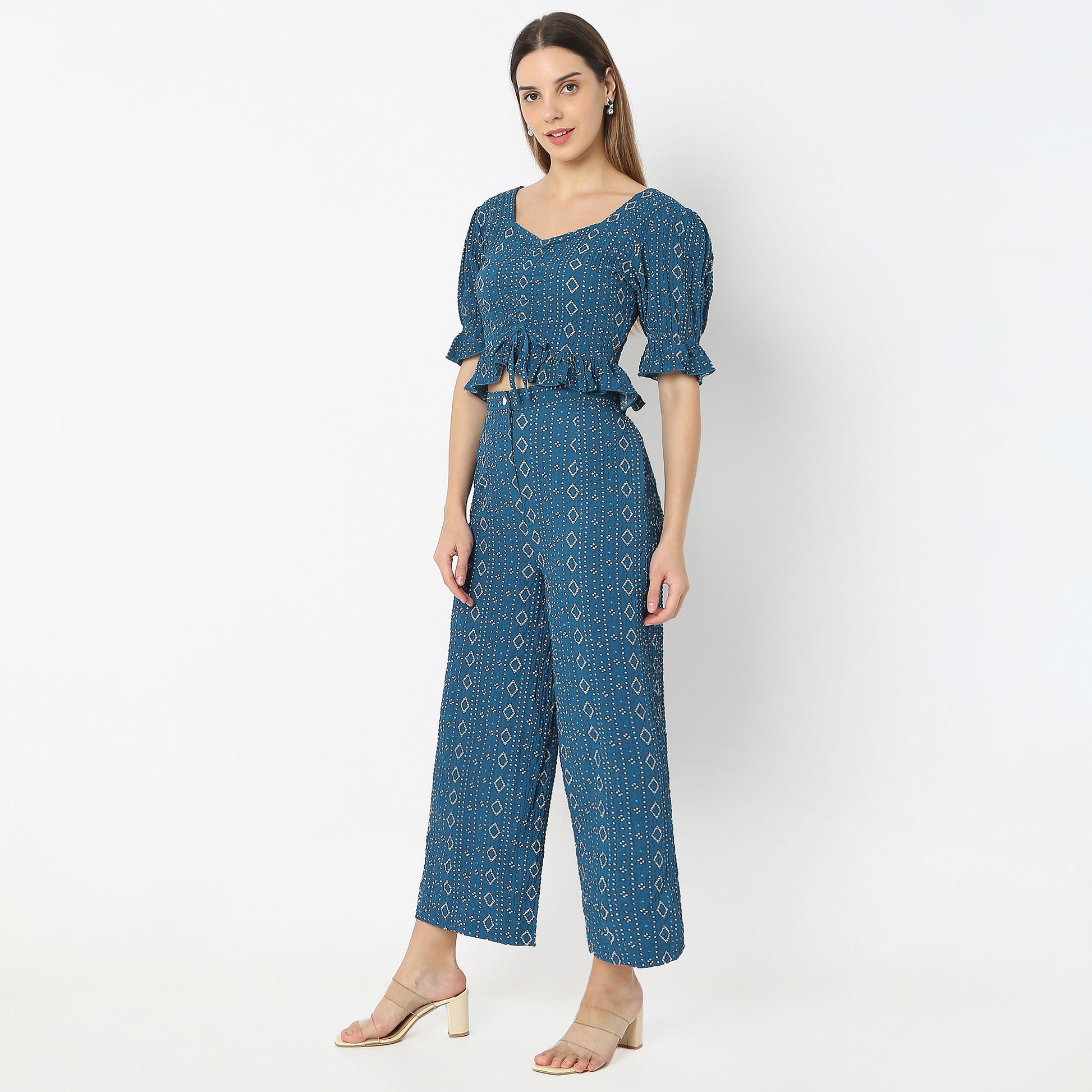 Flared V-Neck Bandhani Glam Printed Crop Top