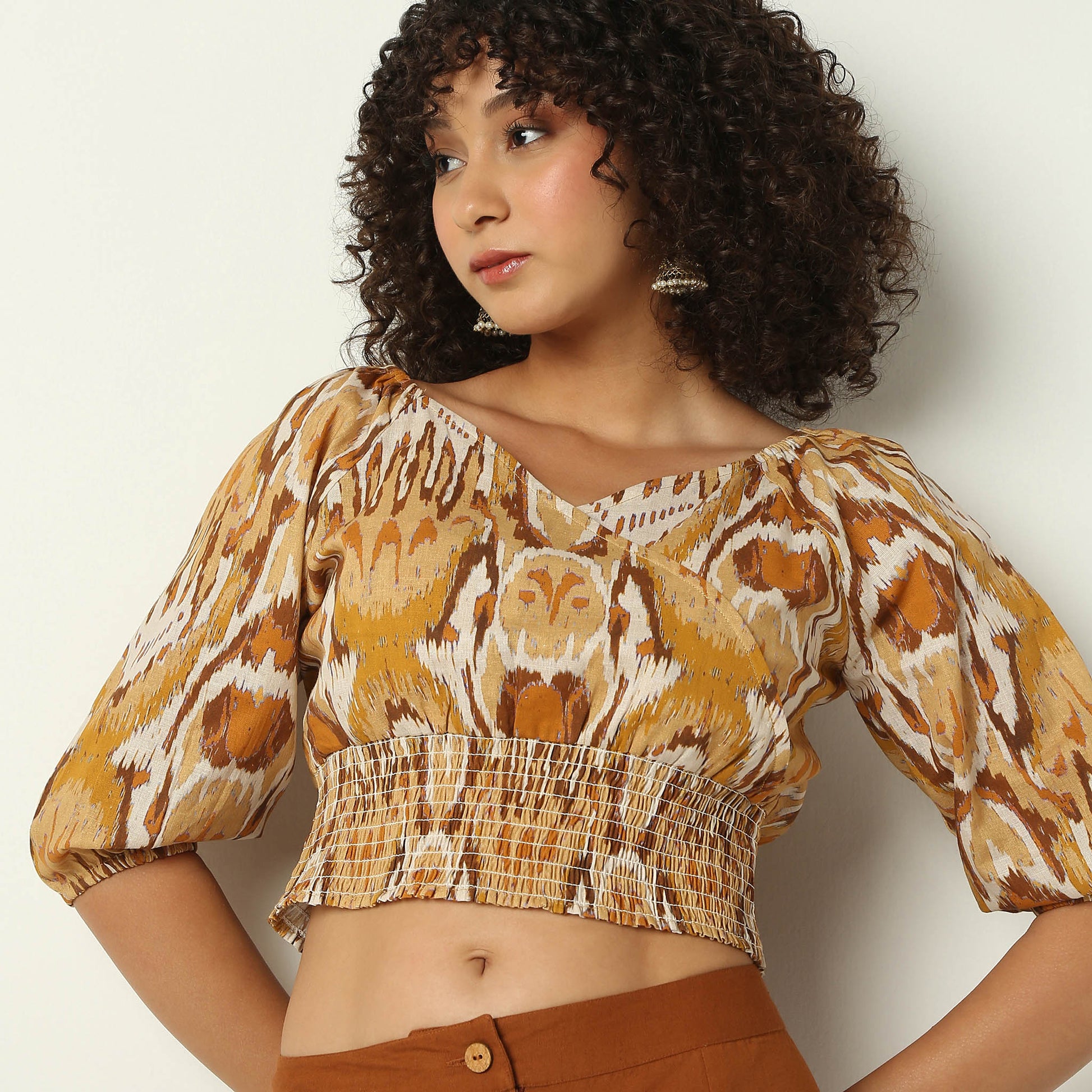 Regular Fit Printed V-Neck Crop Top