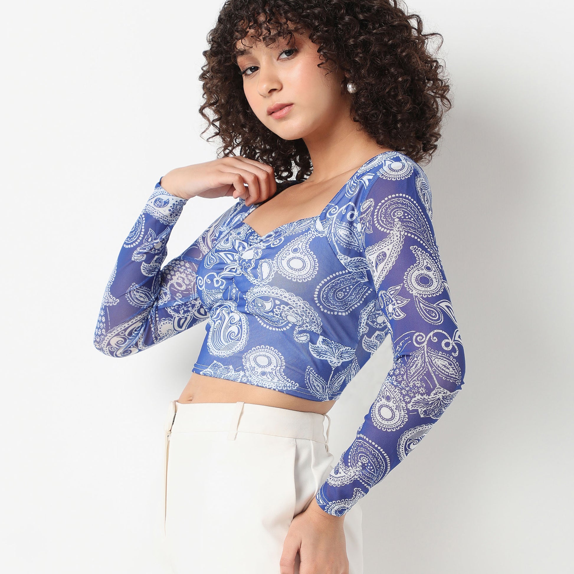 Slim Fit Printed Sweetheart Neck Crop Top