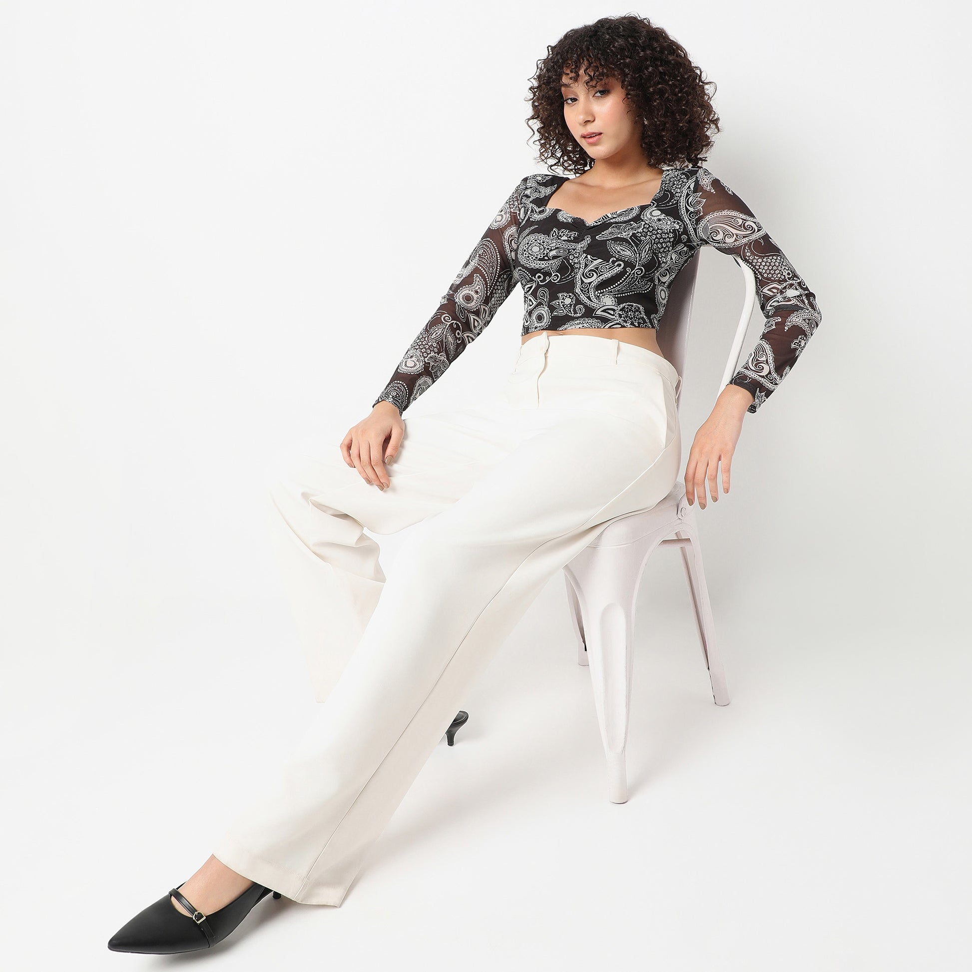 Slim Fit Printed Sweetheart Neck Crop Top