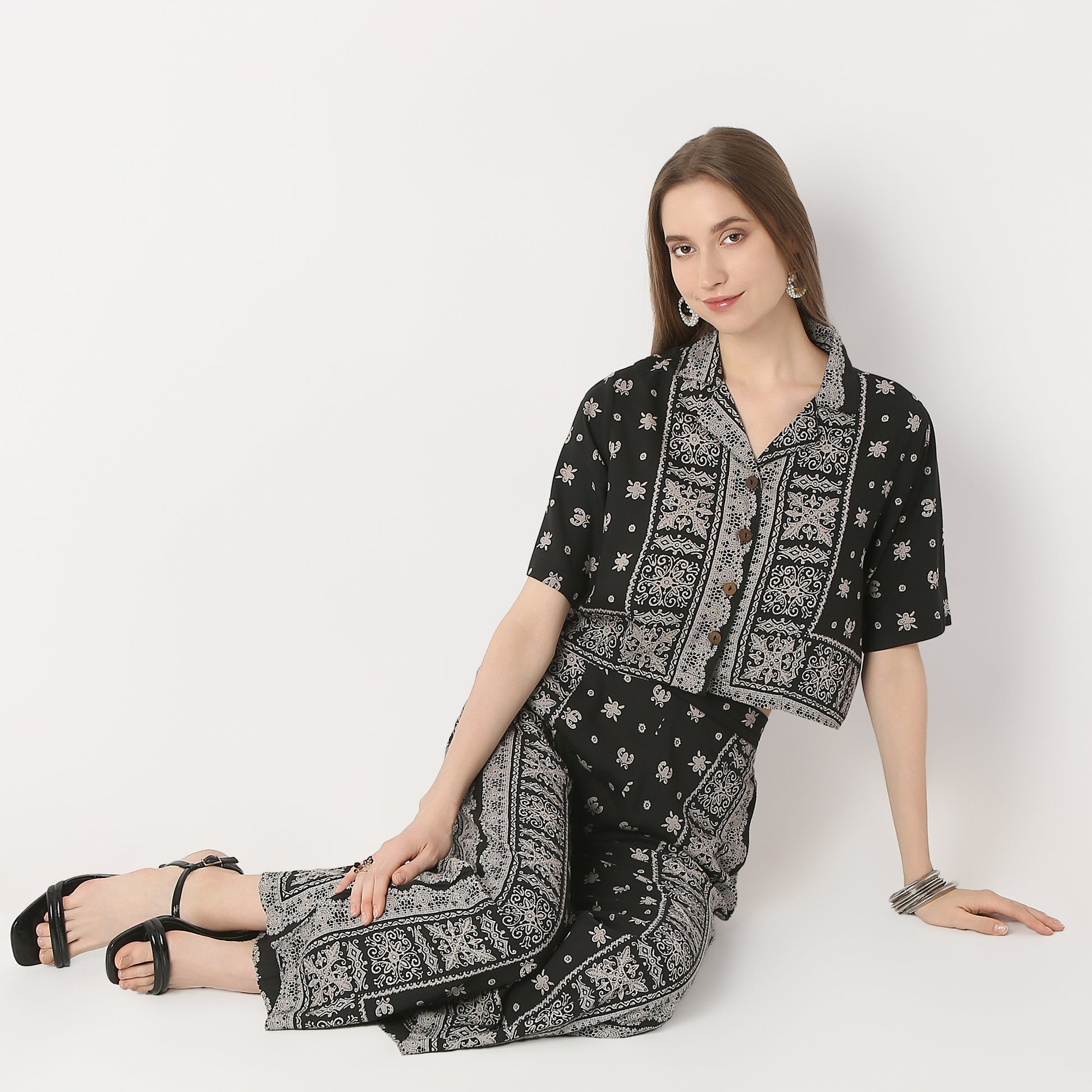 Regular Fit Printed Cropped Top