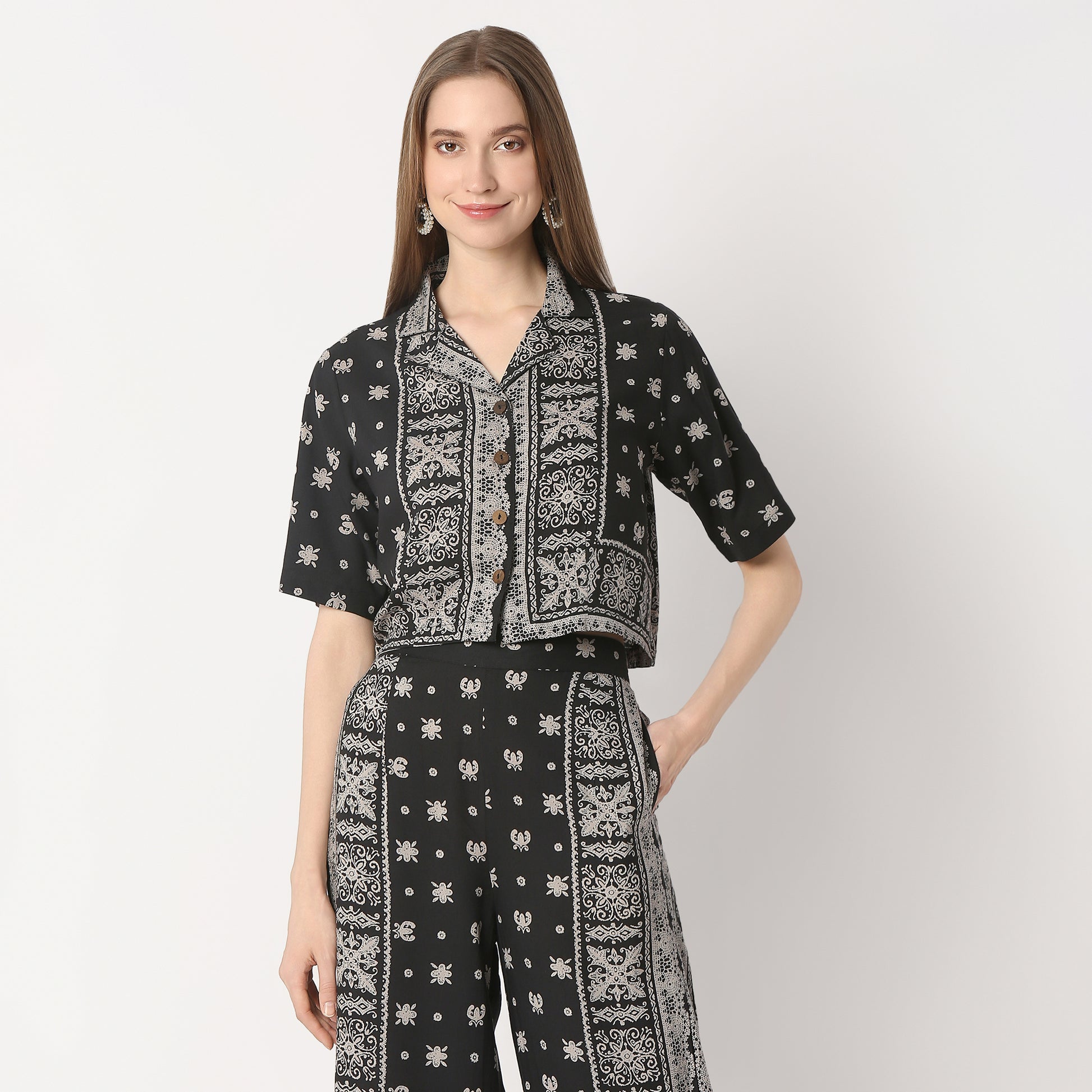 Regular Fit Printed Cropped Top