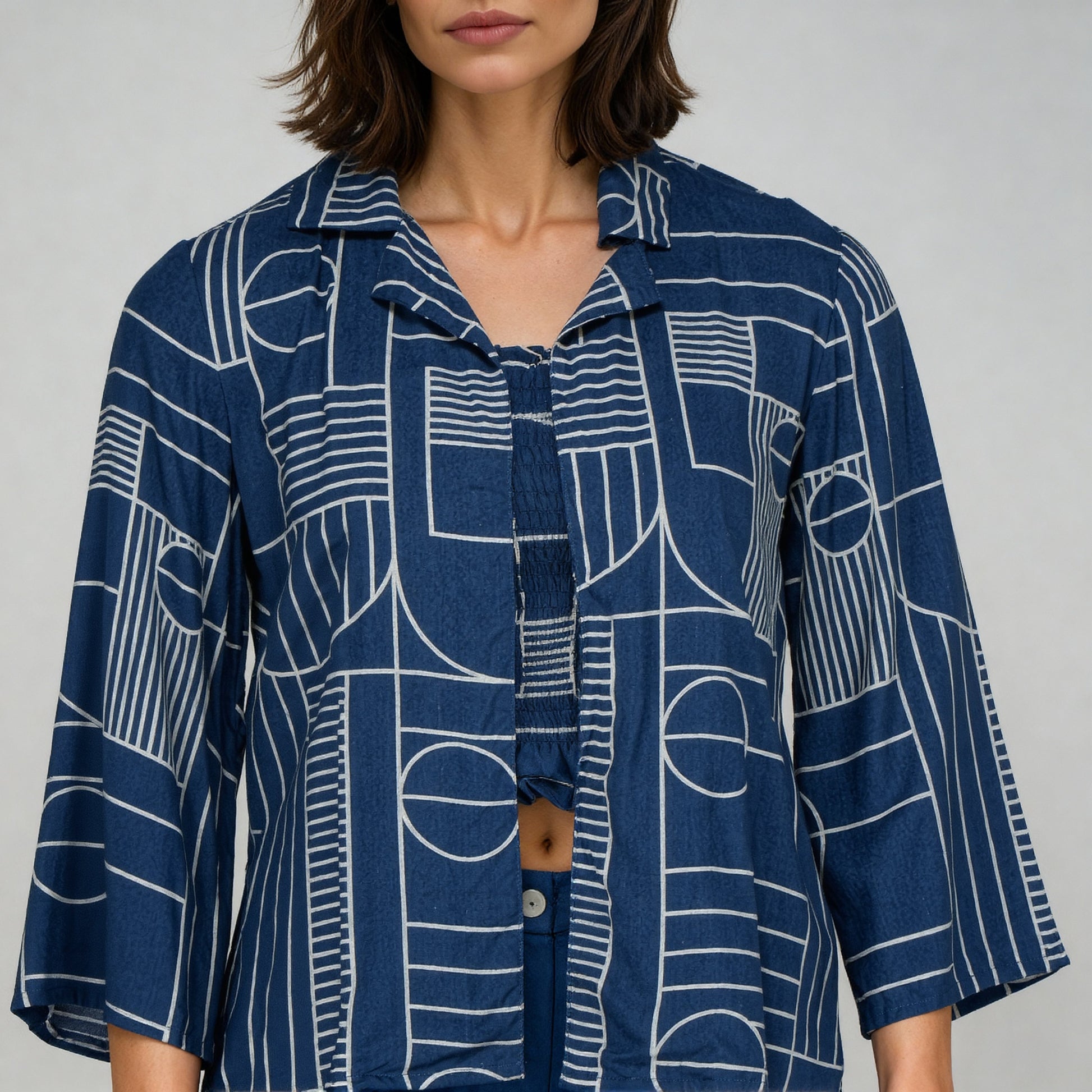 Square Neck Full Sleeve Straight Cut Printed Shrug