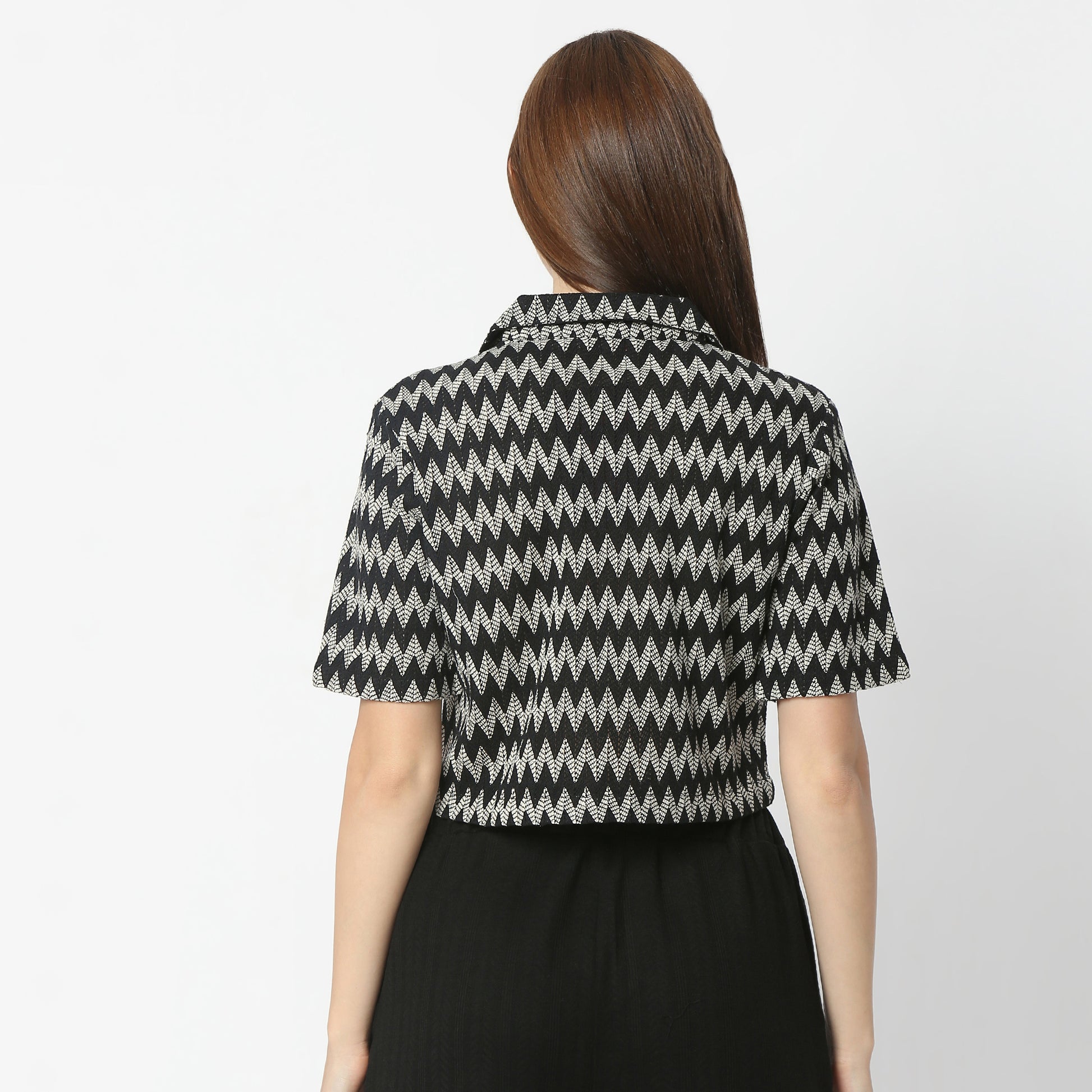 Regular Fit Geometric Lapel Collar Crop Length Top Crop Top