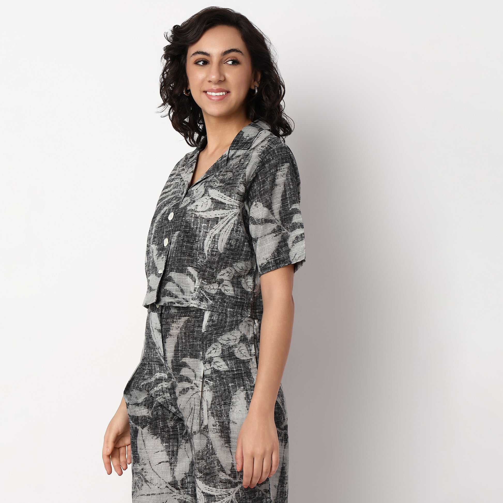 Printed Lapel Collar Straight Crop Top Shirt