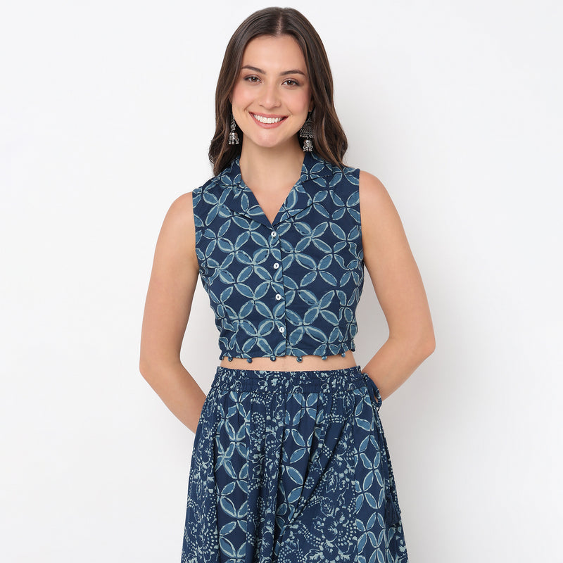 Lapel Collar Slim Fit Crop Top