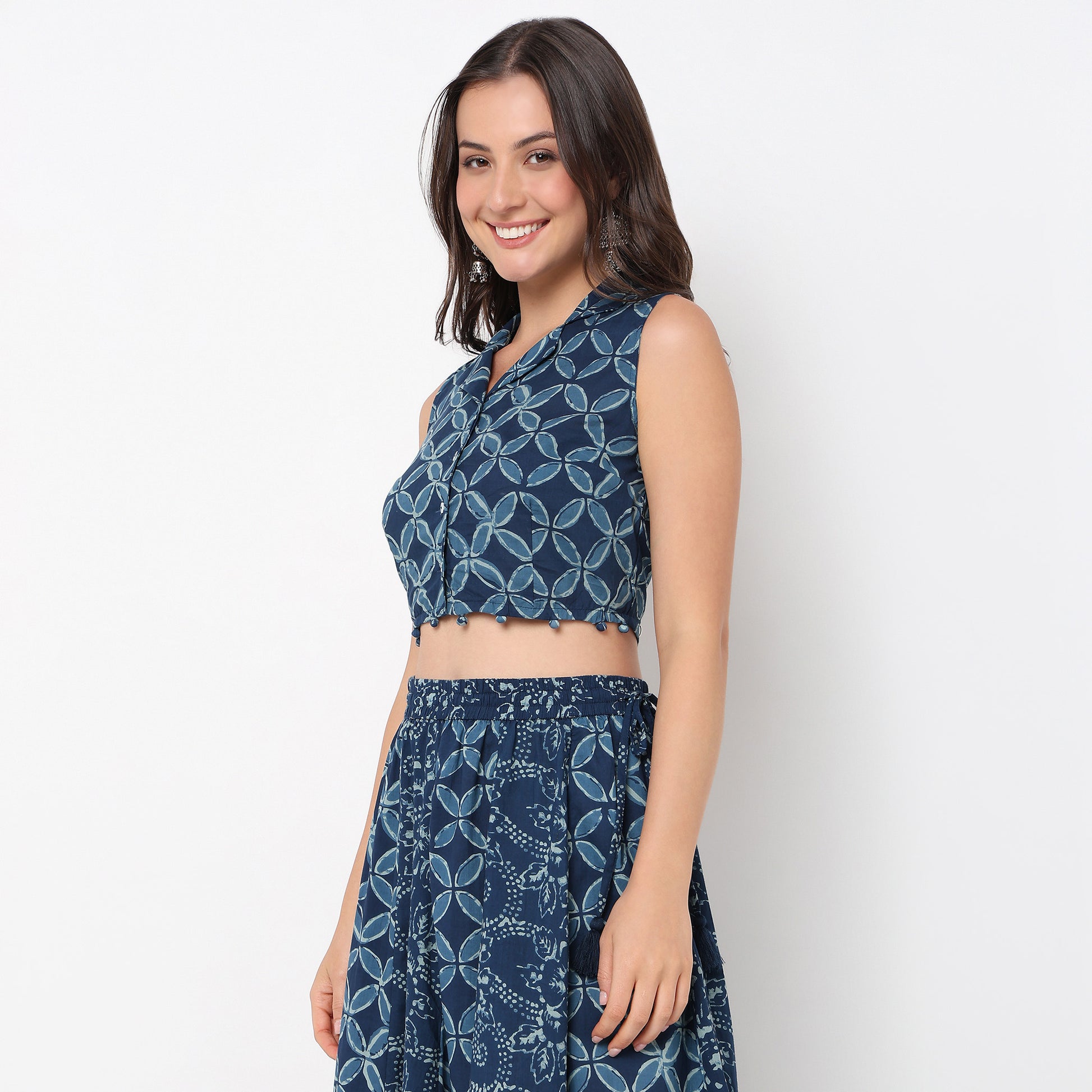 Lapel Collar Slim Fit Crop Top